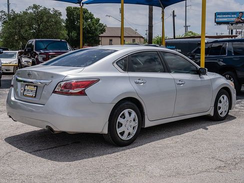 Used 2015 Nissan Altima 2.5 S w/ Power Driver Seat Package FWD image 5
