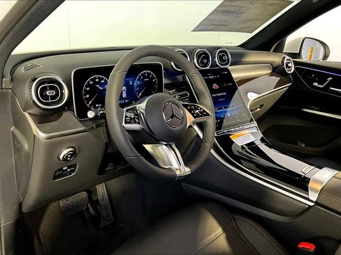 New 2026 Mercedes-Benz GLC 300 4MATIC image 9