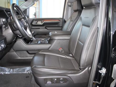 Used 2024 GMC Sierra 3500 Denali w/ Denali Reserve Package image 26