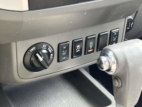 Used 2019 Nissan Frontier SV w/ Value Truck Package AWD/4WD image 29