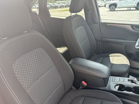 Used 2023 Ford Escape Active image 34