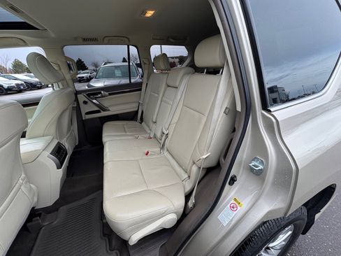 Used 2016 Lexus GX 460 Luxury image 46