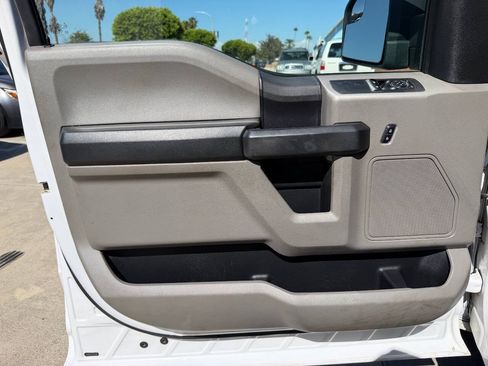 Used 2017 Ford F150 XL w/ Equipment Group 101A Mid RWD image 16
