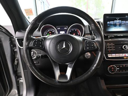 Used 2017 Mercedes-Benz GLS 550 4MATIC image 26