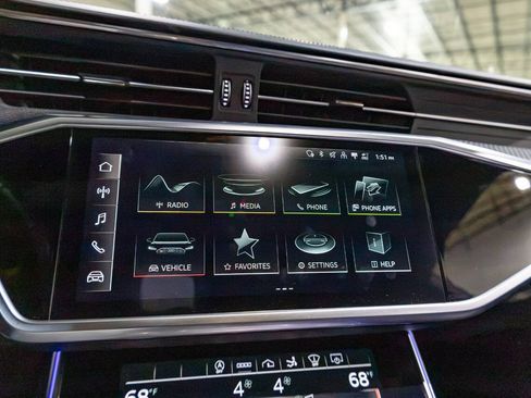 Used 2022 Audi RS 7 Sportback w/ Black Optic Package AWD/4WD image 20