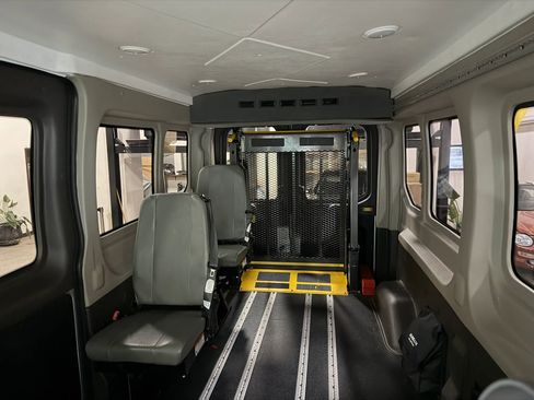 Used 2019 Ford Transit 250 148 Medium Roof image 37