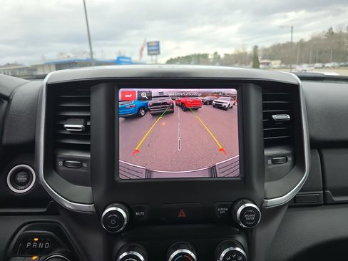 Used 2024 RAM 2500 Big Horn w/ Bed Utility Group image 27