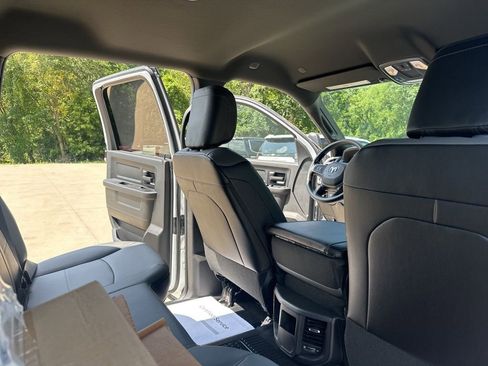 Used 2023 RAM 3500 Tradesman w/ Convenience Group image 24