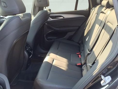 Used 2021 BMW X3 xDrive30e AWD/4WD image 13