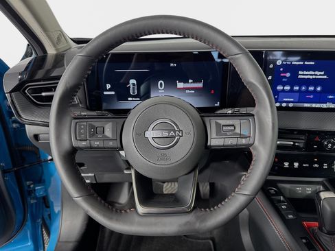 Used 2026 Nissan Kicks SR w/ SR Premium Package FWD image 12