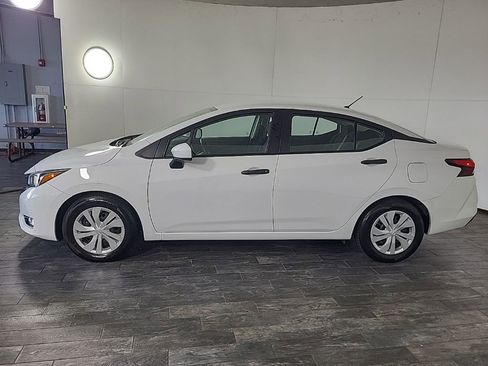 Used 2024 Nissan Versa S image 17