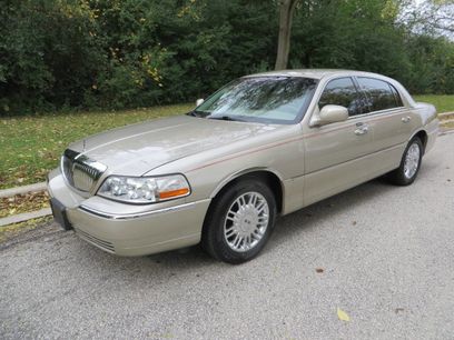 Used 2008 Lincoln Town Car Signature Limited