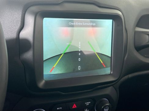 Used 2022 Jeep Renegade Latitude image 13