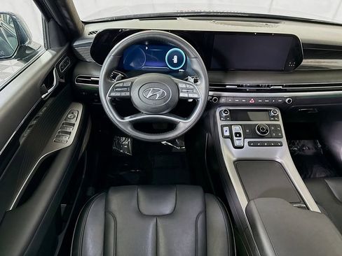 Used 2025 Hyundai Palisade Calligraphy AWD/4WD image 3
