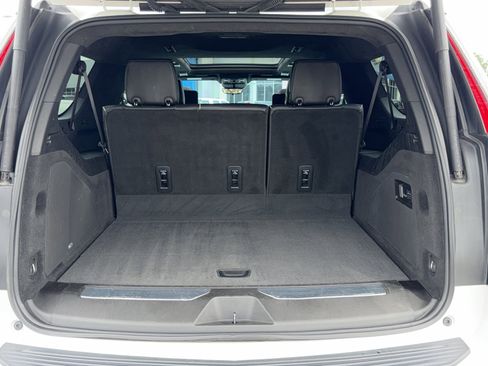 Used 2023 Cadillac Escalade ESV V AWD/4WD image 34