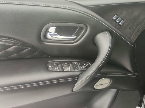 Used 2022 INFINITI QX80 Sensory w/ All-Season Package image 25