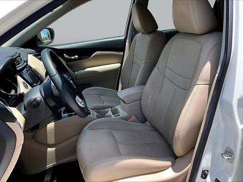 Used 2020 Nissan Rogue SL w/ Premium Package FWD image 8