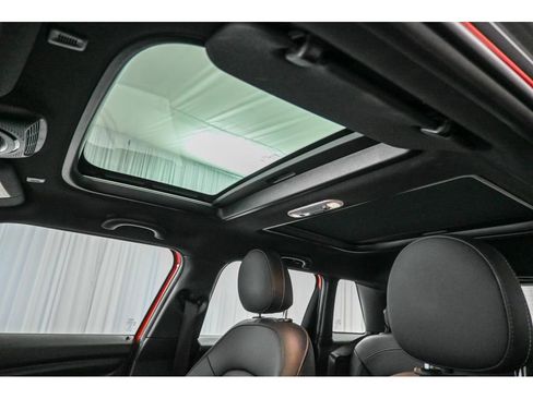 Used 2020 MINI Cooper 4-Door Hardtop w/ Storage Package FWD image 11