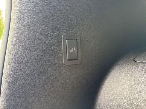 New 2026 Chevrolet Suburban High Country image 49