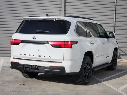 Used 2023 Toyota Sequoia SR5 image 8