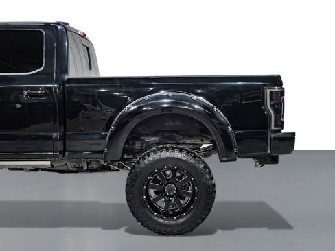 Used 2021 Ford F250 Platinum w/ FX4 Off-Road Package image 12