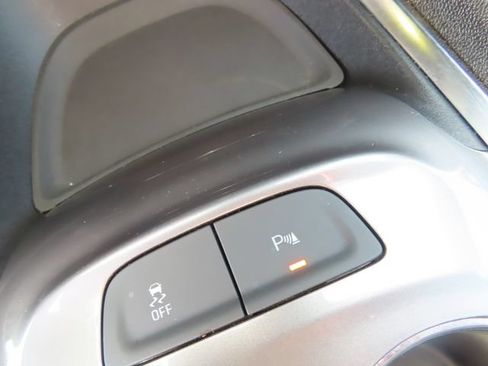 Used 2024 Chevrolet Malibu LT FWD image 34