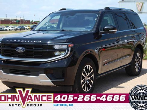 Used 2025 Ford Expedition Platinum AWD/4WD image 4