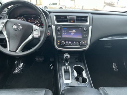 Used 2016 Nissan Altima 2.5 SL w/ 2.5 Technology Package image 29