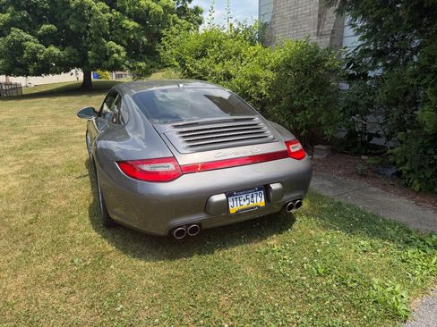 Used 2009 Porsche 911 Carrera 4S AWD/4WD image 2