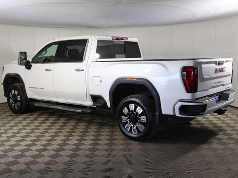 Used 2024 GMC Sierra 2500 Denali w/ Denali Reserve Package AWD/4WD image 12