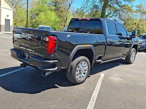 Used 2025 GMC Sierra 2500 Denali Ultimate AWD/4WD image 8