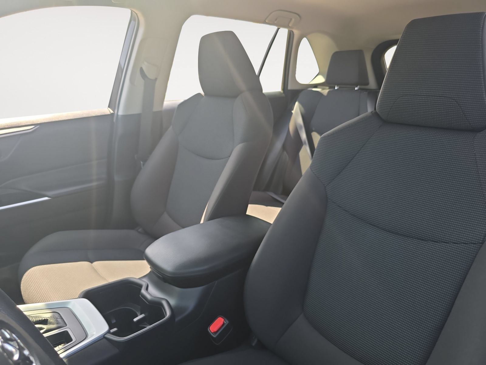 Certified 2025 Toyota RAV4 LE AWD/4WD image 9