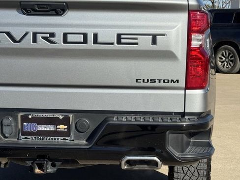 Used 2023 Chevrolet Silverado 1500 Custom Trail Boss w/ LPO, Dark Essentials Package image 7