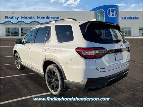New 2026 Honda Pilot Black Edition image 3