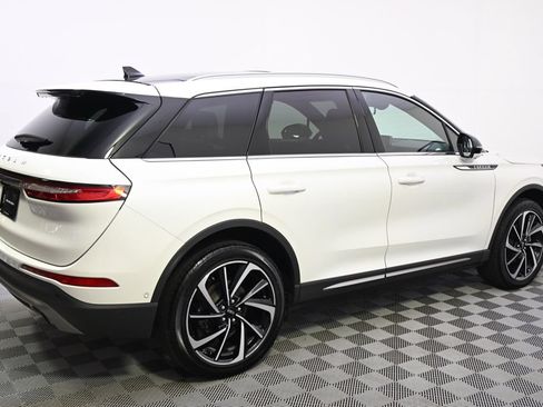 Used 2023 Lincoln Corsair Reserve w/ Equipment Group 202A AWD/4WD image 7