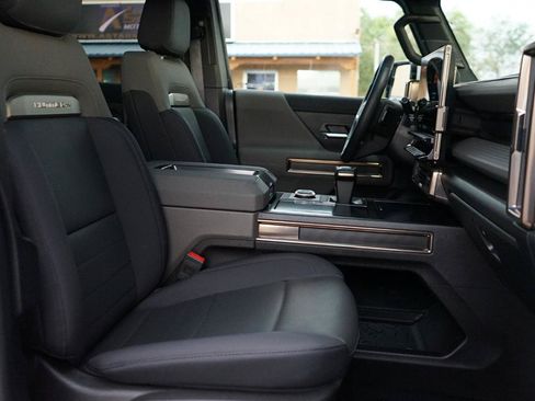 Used 2025 GMC Hummer EV 3X AWD/4WD image 24