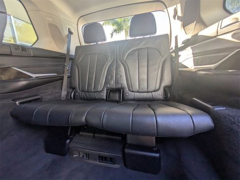 Used 2020 BMW X7 xDrive40i w/ Premium Package image 15