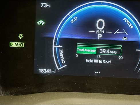 Used 2025 Toyota Camry LE w/ Convenience Package FWD image 19