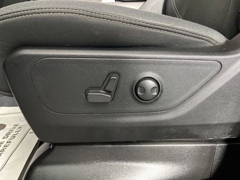 Used 2023 RAM 1500 Big Horn image 35