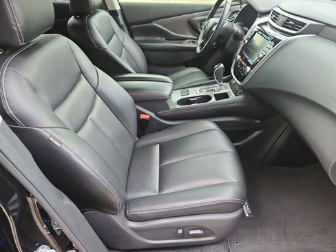 Certified 2022 Nissan Murano SV w/ SV Midnight Edition Package image 22