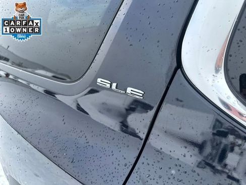 Used 2022 GMC Acadia SLE w/ Driver Convenience Package image 13