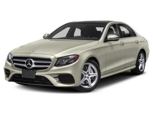 Used 2017 Mercedes-Benz E 300 4MATIC image 1