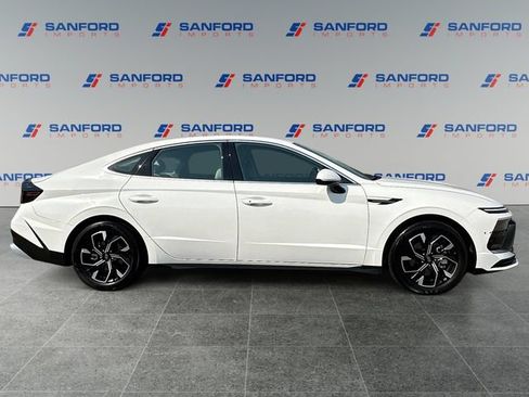 Used 2025 Hyundai Sonata SEL FWD image 6