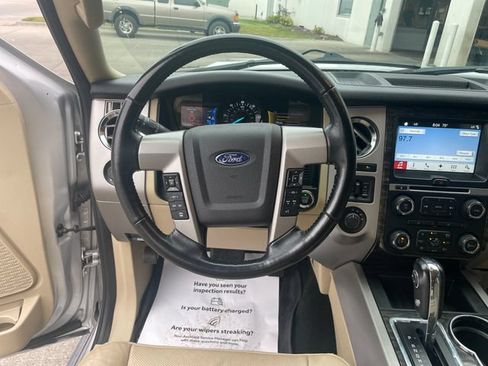 Used 2016 Ford Expedition Limited w/ Equipment Group 301A AWD/4WD image 14