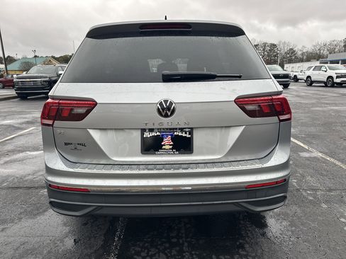 Used 2022 Volkswagen Tiguan SE image 7
