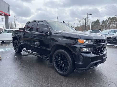 Used 2020 Chevrolet Silverado 1500 Custom w/ Custom Value Package image 7