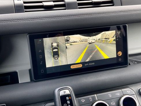 Used 2023 Land Rover Defender 110 SE image 27