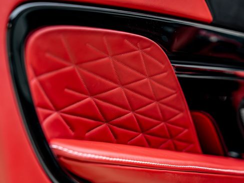 Used 2024 Aston Martin DB12 Coupe RWD image 32