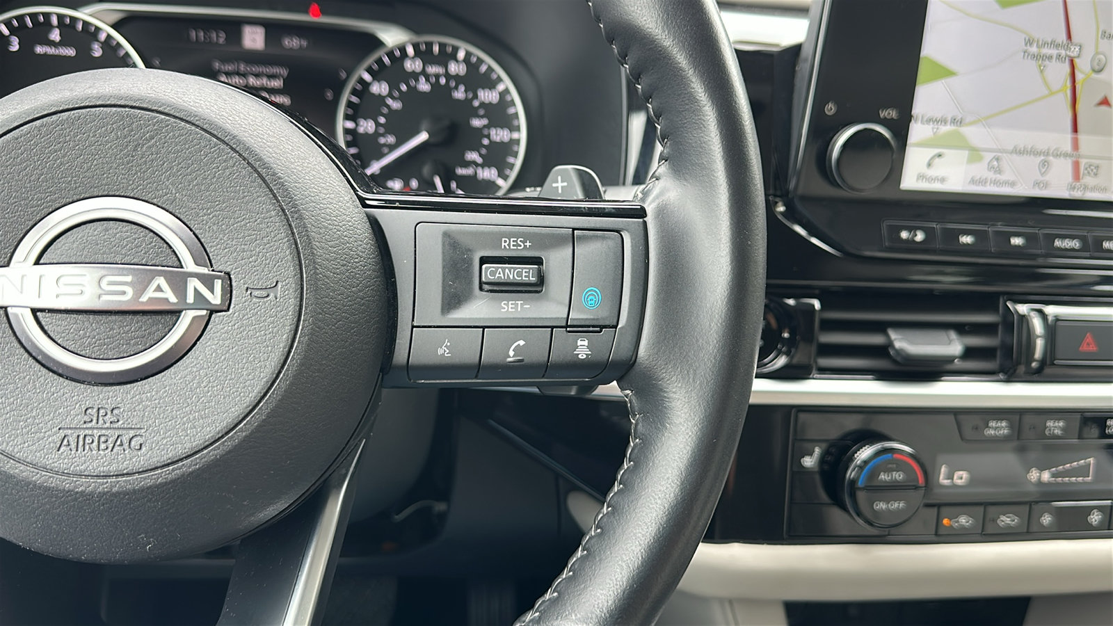 Certified 2025 Nissan Pathfinder SL AWD/4WD image 15