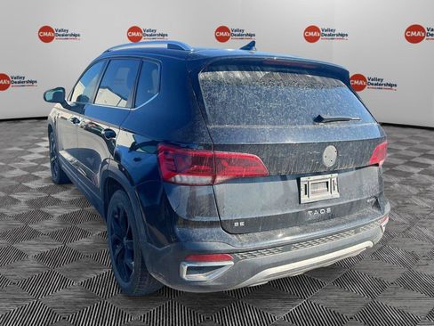 Used 2022 Volkswagen Taos SE AWD/4WD image 2